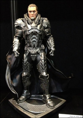 Estatueta do General Zod Estatueta do General Zod