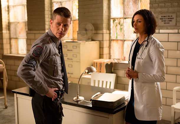 Morena Baccarin em Gotham